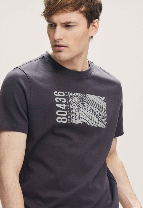 Move T-shirt 3