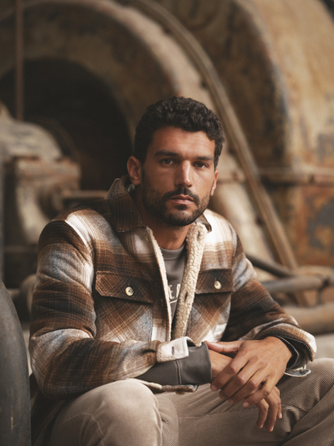 LOOK MEN 7 - The Legacy Within