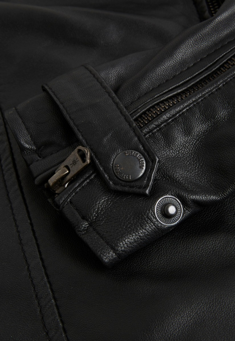 Premium June Jas