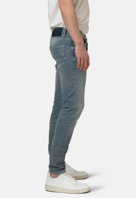 Morris Super Slim Jeans