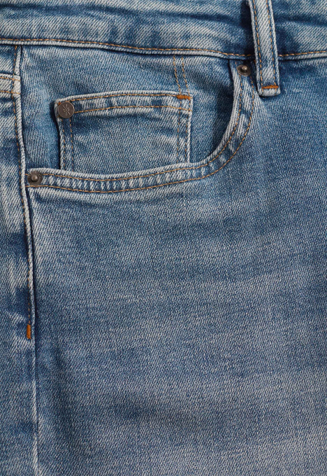 Cinna Slim Tapered Jeans