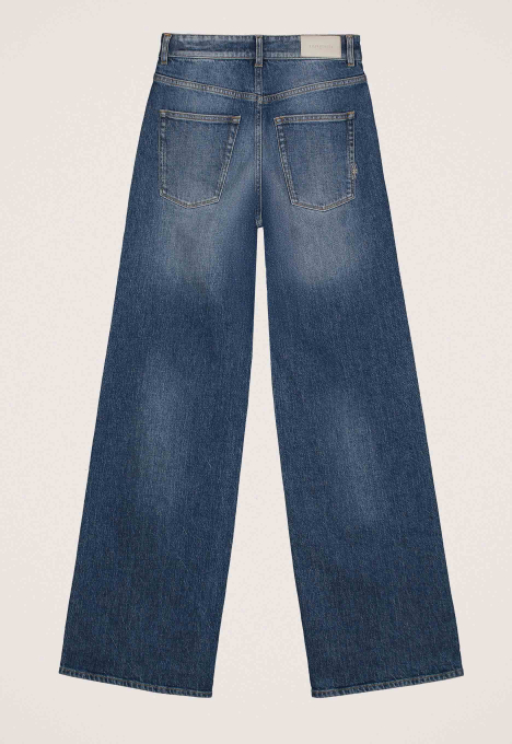 Ruby Studs Jeans