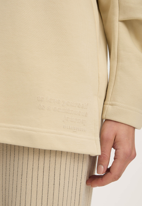 Lorena Sweater 