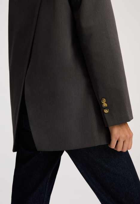 Mieko Blazer