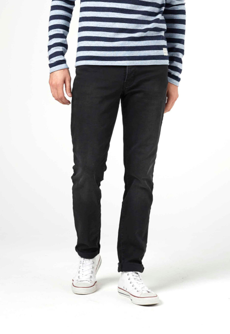 Porter Slim Tapered Jeans