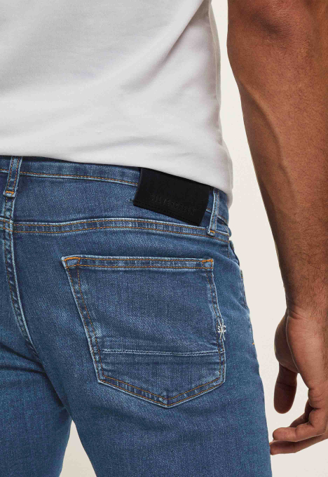 Porter Slim Tapered Jeans