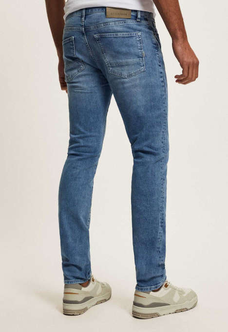 Porter Slim Tapered Jeans