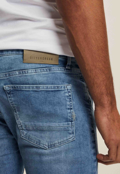 Porter Slim Tapered Jeans