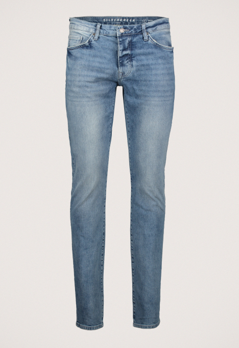 Porter Slim Tapered Jeans