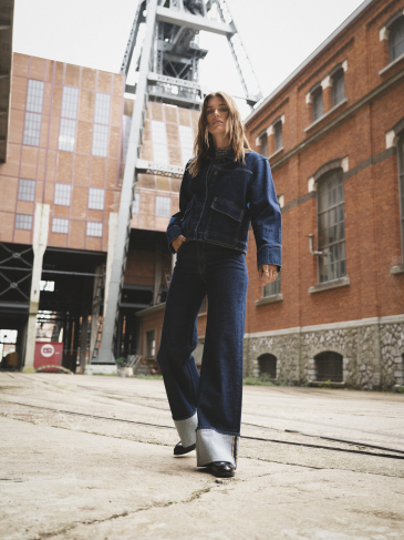 LOOK WOMAN 6 - The Legacy Within