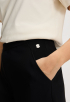 Finou Short 