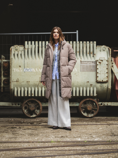 LOOK WOMAN 5 - The Legacy Within