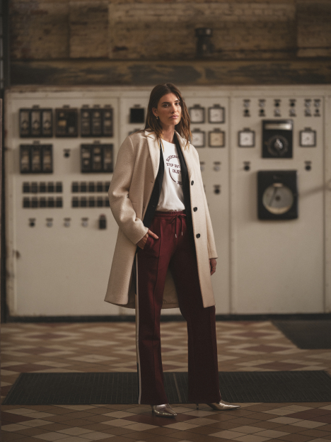 LOOK WOMAN 8 - The Legacy Within