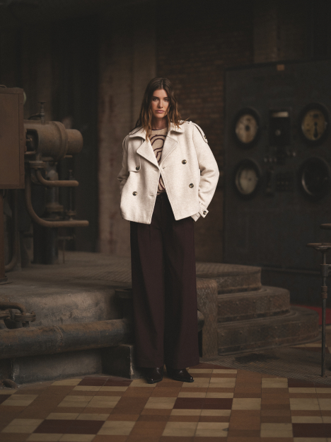 LOOK WOMAN 10 - The Legacy Within