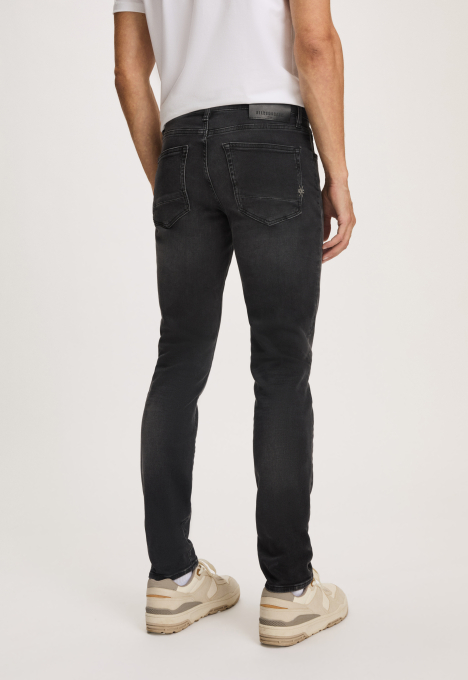 Porter Slim Tapered Jeans