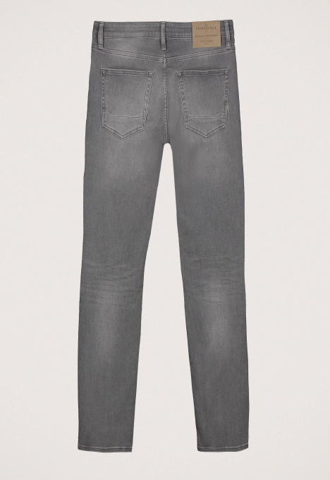 Porter Slim Tapered Jeans