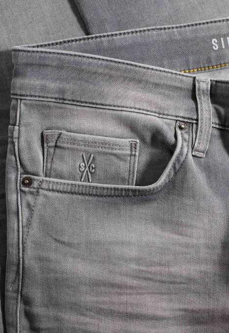 Porter Slim Tapered Jeans