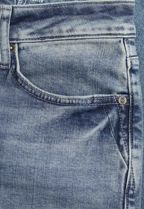 Porter Slim Tapered Jeans