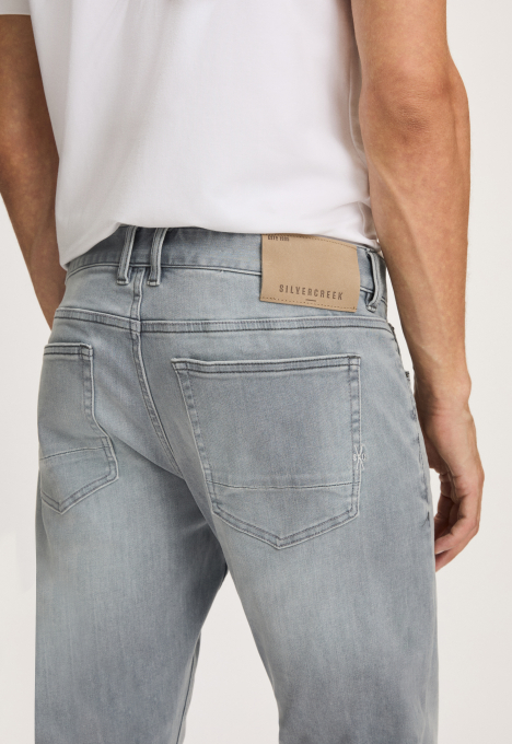 Lewis Regular Tapered Jeans