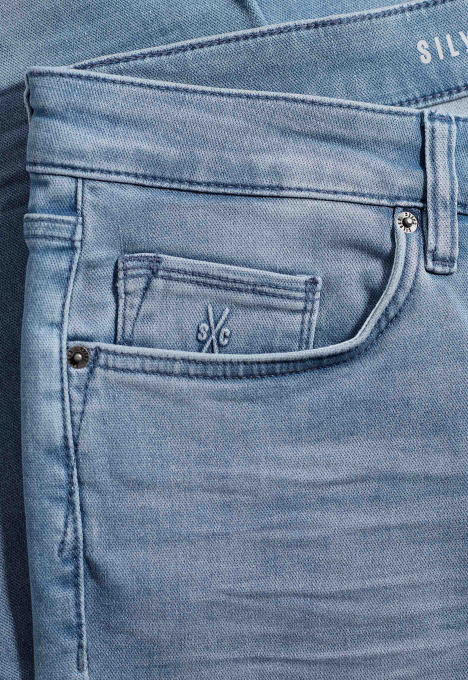 Porter Slim Tapered Jeans