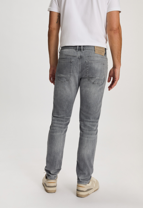 Lewis Regular Tapered Jeans