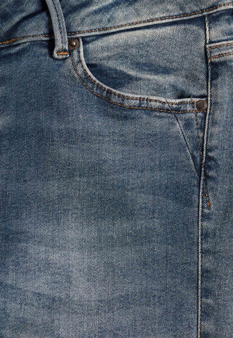 Celsi Super Skinny Jeans