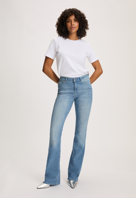 Celsi Flare Jeans 