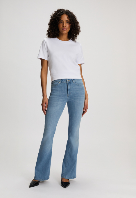 Celsi Flare Jeans 