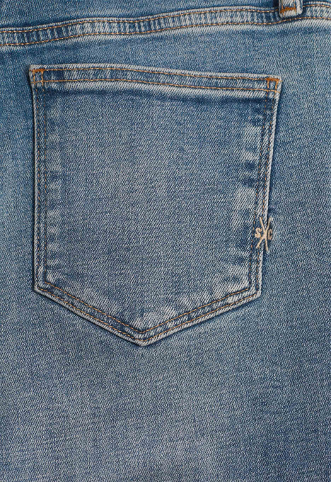 Cinna Slim Tapered Jeans