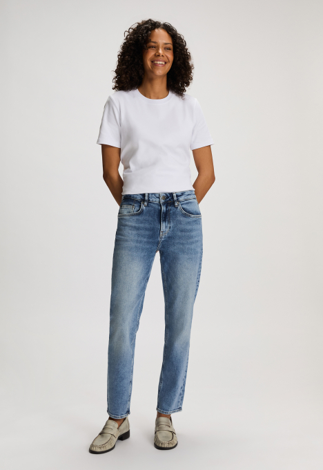 Cinna Slim Tapered Jeans