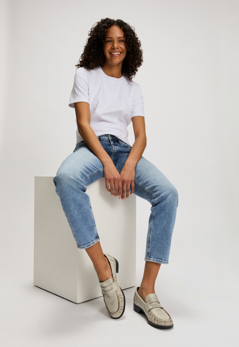 Cinna Slim Tapered Jeans