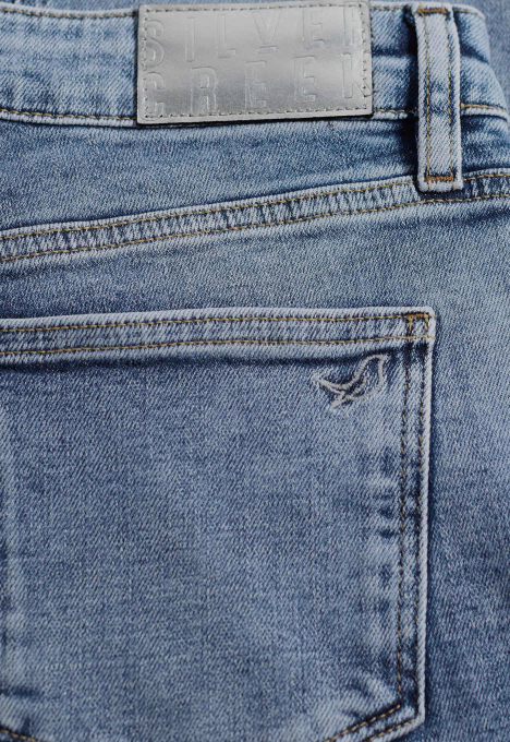 Cinna Slim Tapered Jeans