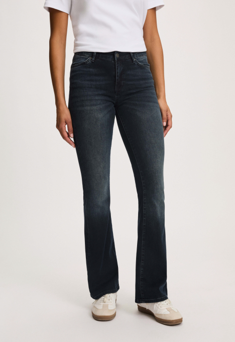 Celsi Flare Jeans