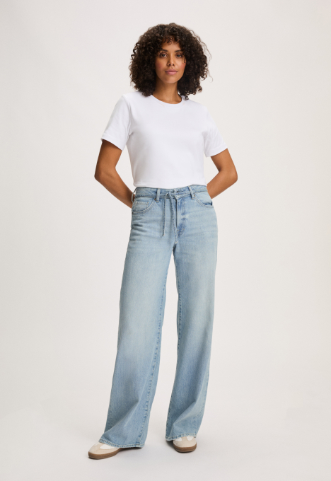 Ruby Wide Leg Jeans
