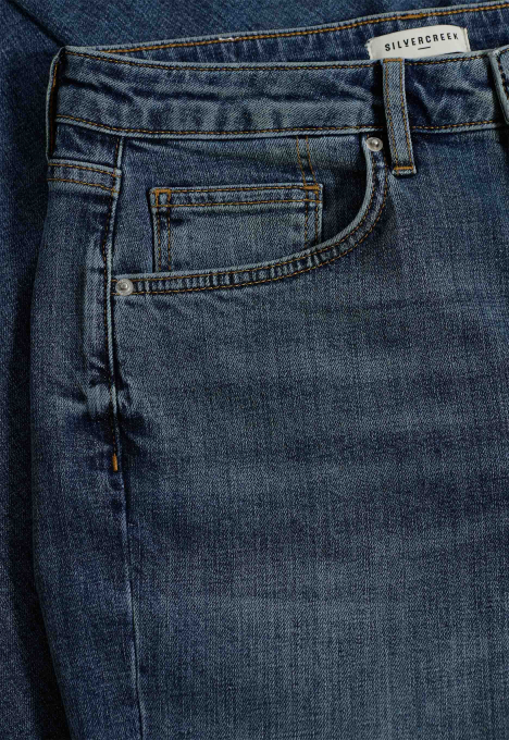 Cinna Slim Tapered Jeans