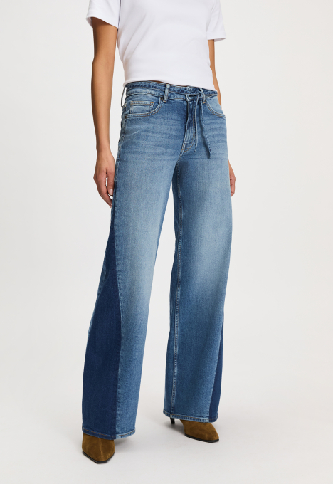 Ruby Side Panel Jeans