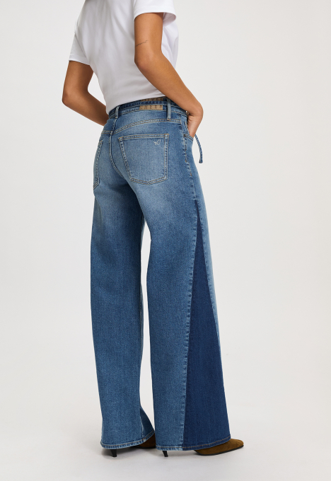 Ruby Side Panel Jeans