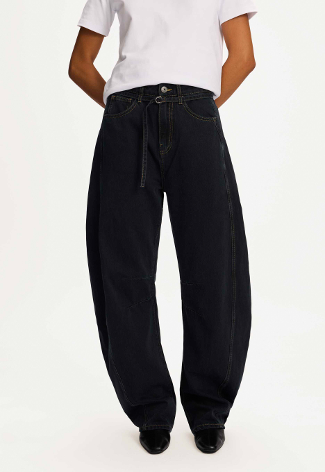 Robyn Barrel Jeans