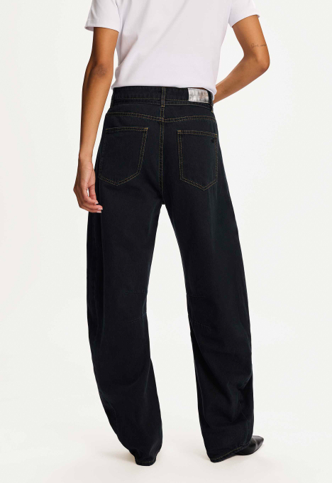 Robyn Barrel Jeans