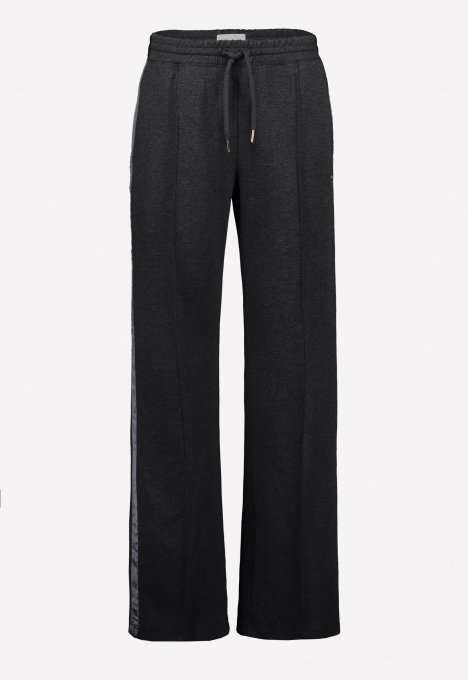 Floor Broek