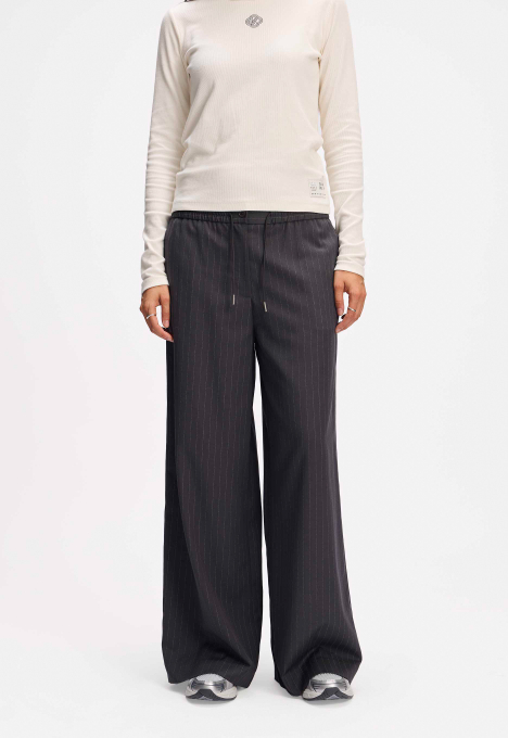 Fira Broek