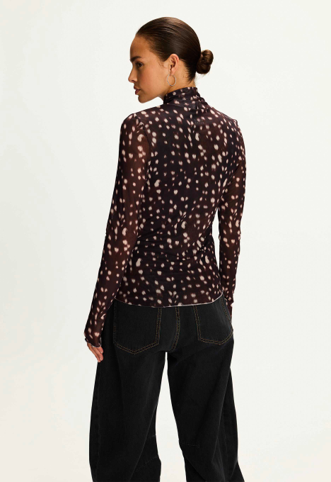 Sara Longsleeve