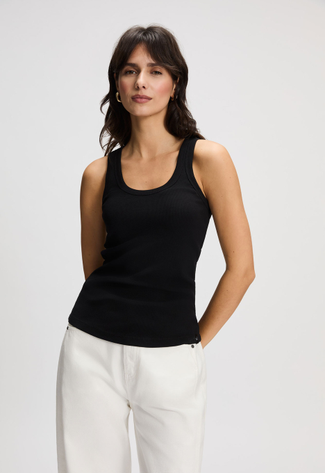 Salie Sleeveless T-shirt