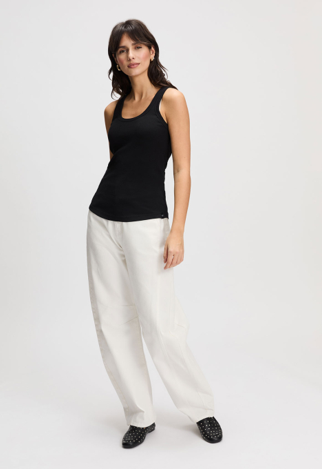 Salie Sleeveless T-shirt