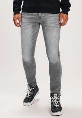 Porter Slim Tapered Jeans 
