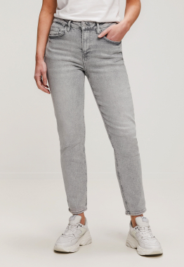 Cinna Girlfriend Slim Jeans