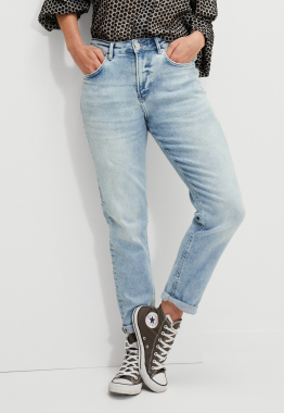 Cinna Slim Tapered Jeans
