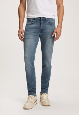 Porter Slim Tapered Jeans