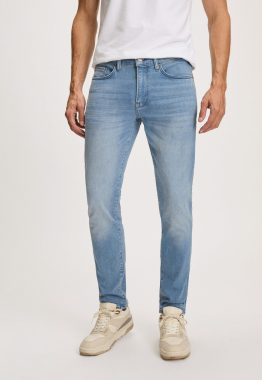 Porter Slim Tapered Jeans