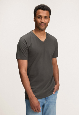 Base V-neck T-shirt